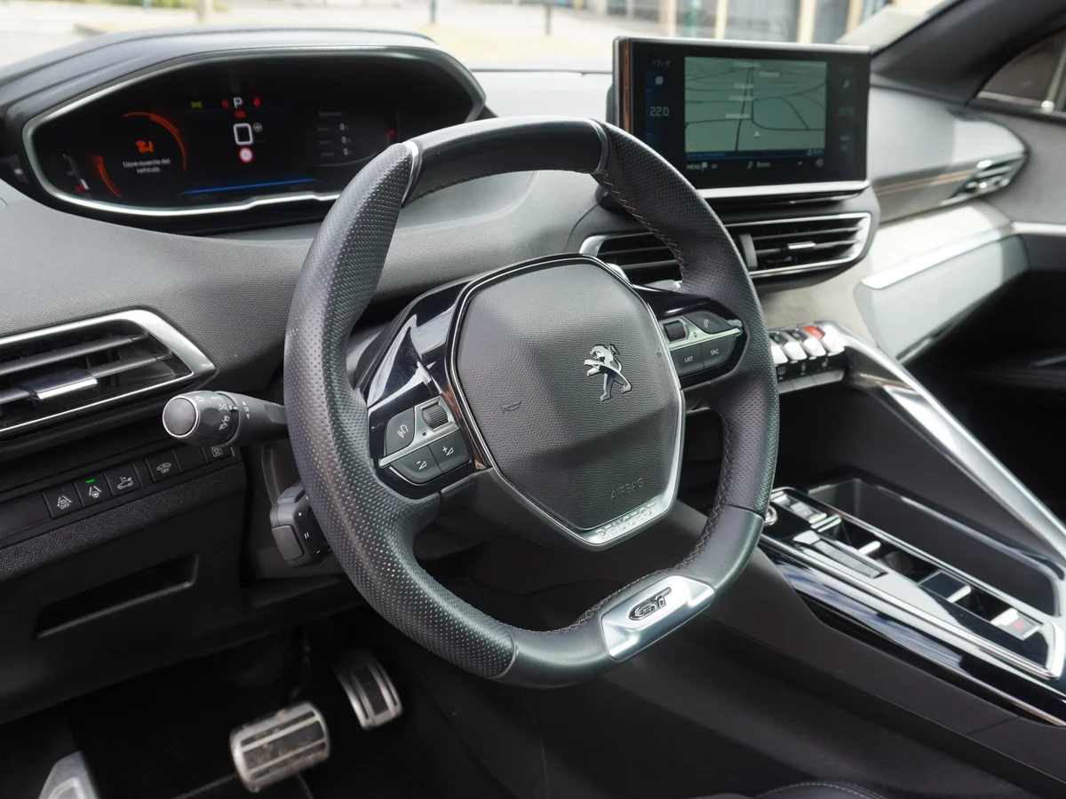 Peugeot 5008 Blue HDI 130 1.5 Año 2023 miniatura 36