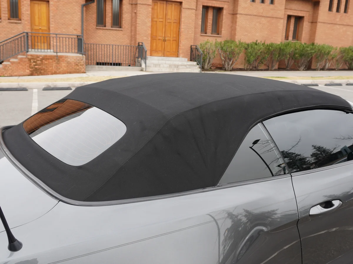 Ford Mustang 5.0 GT Cabrio Año 2016 miniatura 18