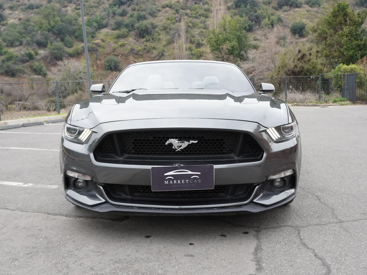Ford Mustang 5.0 GT Cabrio Año 2016 miniatura 2