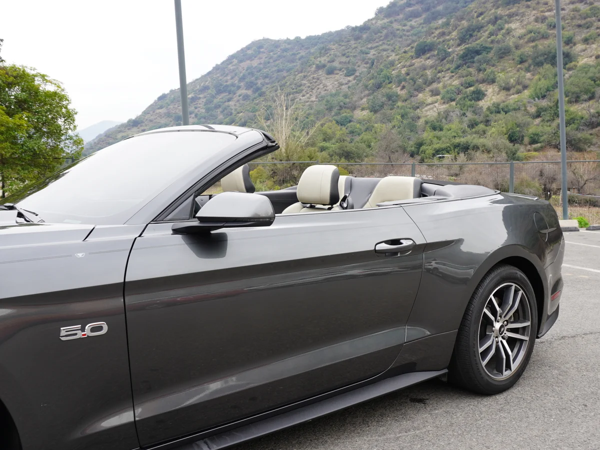 Ford Mustang 5.0 GT Cabrio Año 2016 miniatura 9