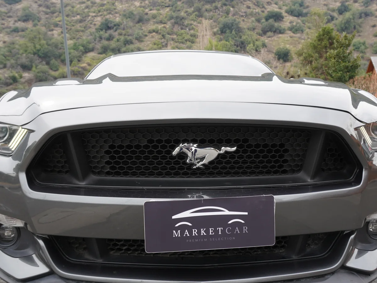 Ford Mustang 5.0 GT Cabrio Año 2016 miniatura 16