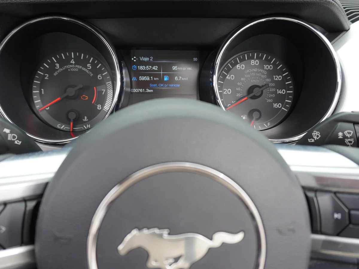 Ford Mustang 5.0 GT Cabrio Año 2016 miniatura 24
