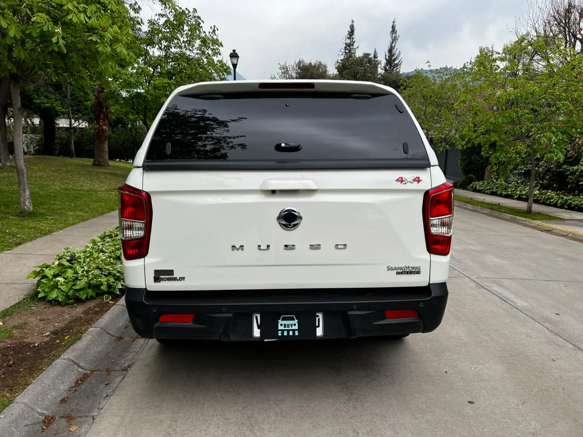 SSANGYONG Musso 2.2 TD LIMITED PLUS DIESEL 4WD AT6 2025 - Miniatura 9