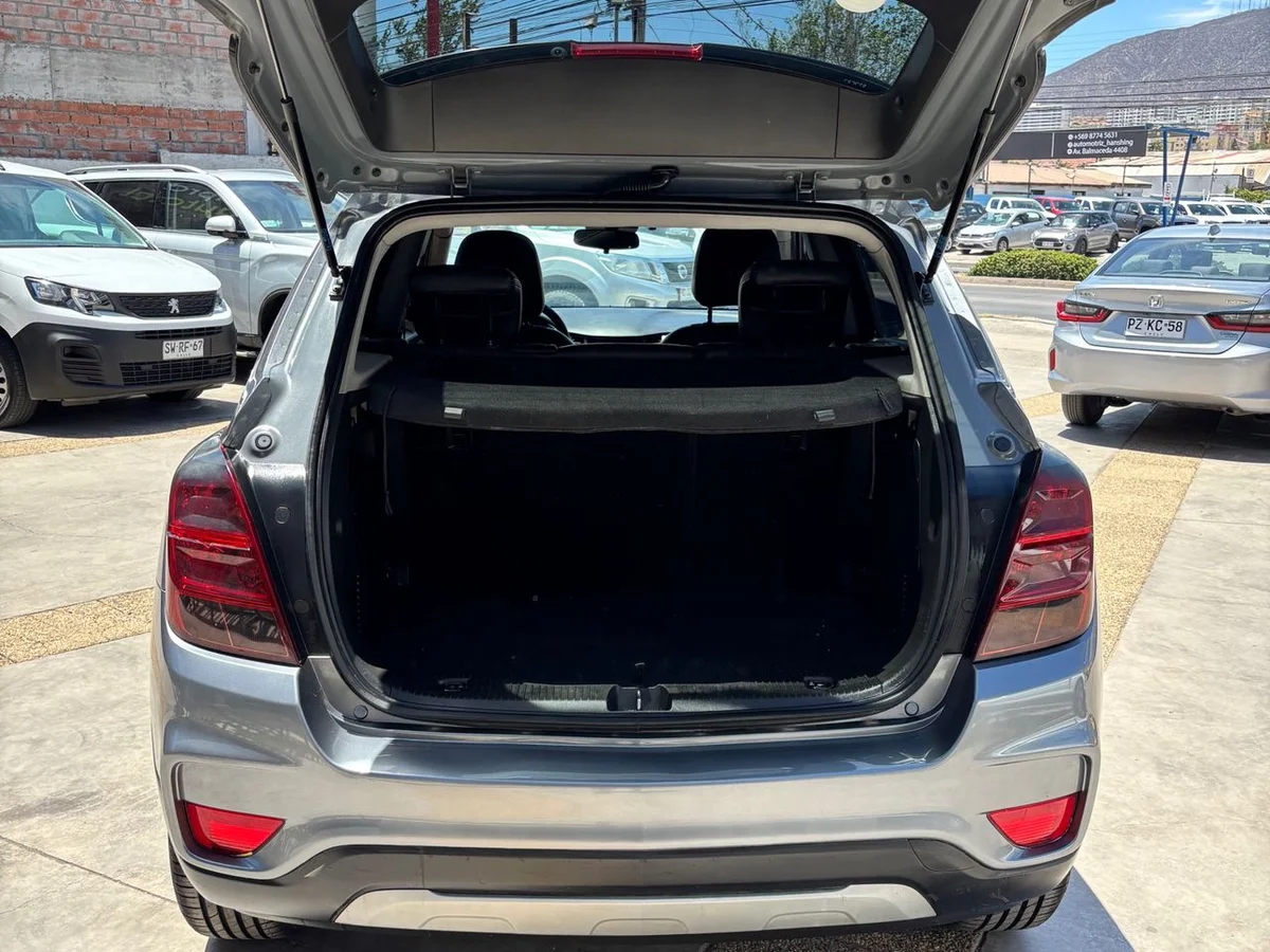 CHEVROLET Tracker FWD 1.8 2019 - Miniatura 4