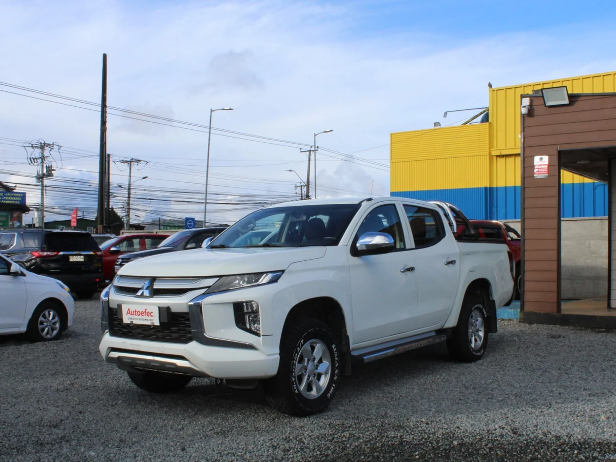 Mitsubishi L200 Katana Crt — foto 2 de 11