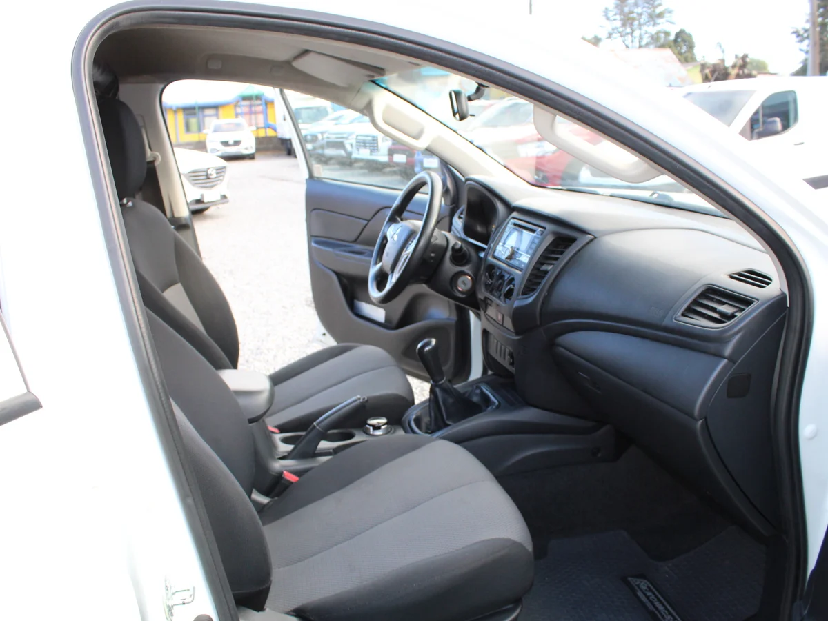 Mitsubishi L200 Katana Crt — foto 6 de 11