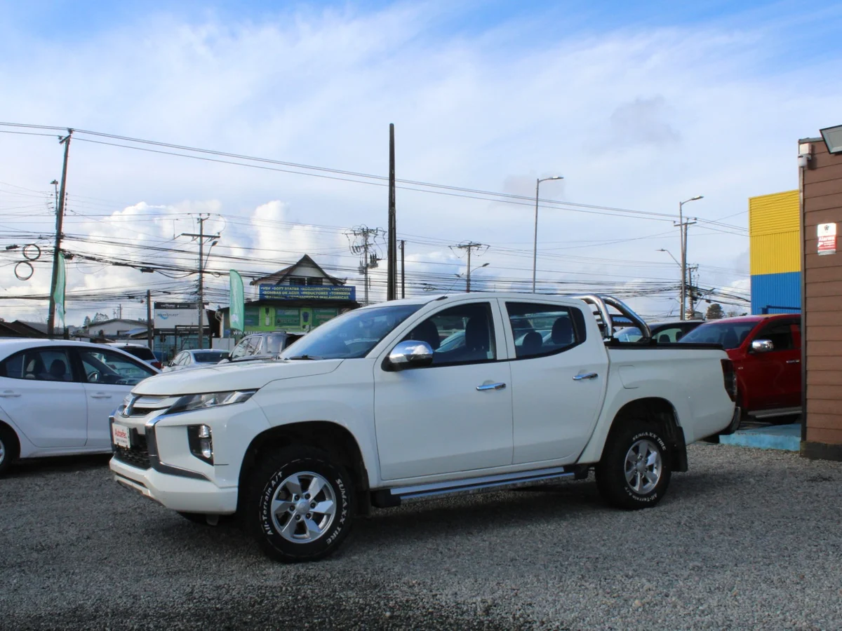 Mitsubishi L200 Katana Crt