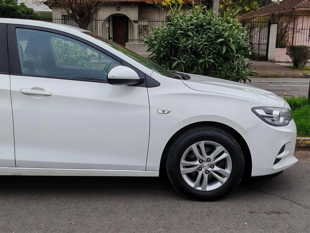CHEVROLET CAVALIER LT 1.5 2018