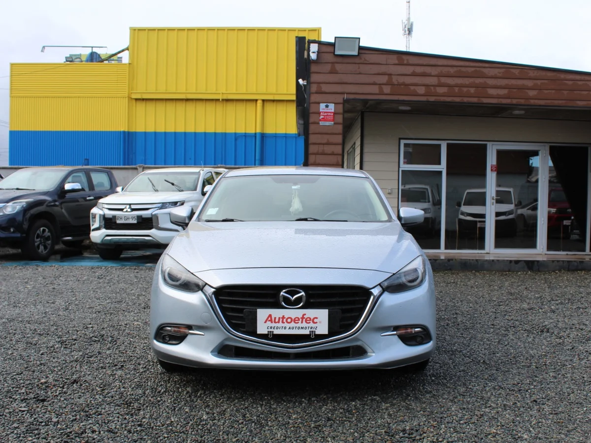 Mazda 3 — foto 3 de 12