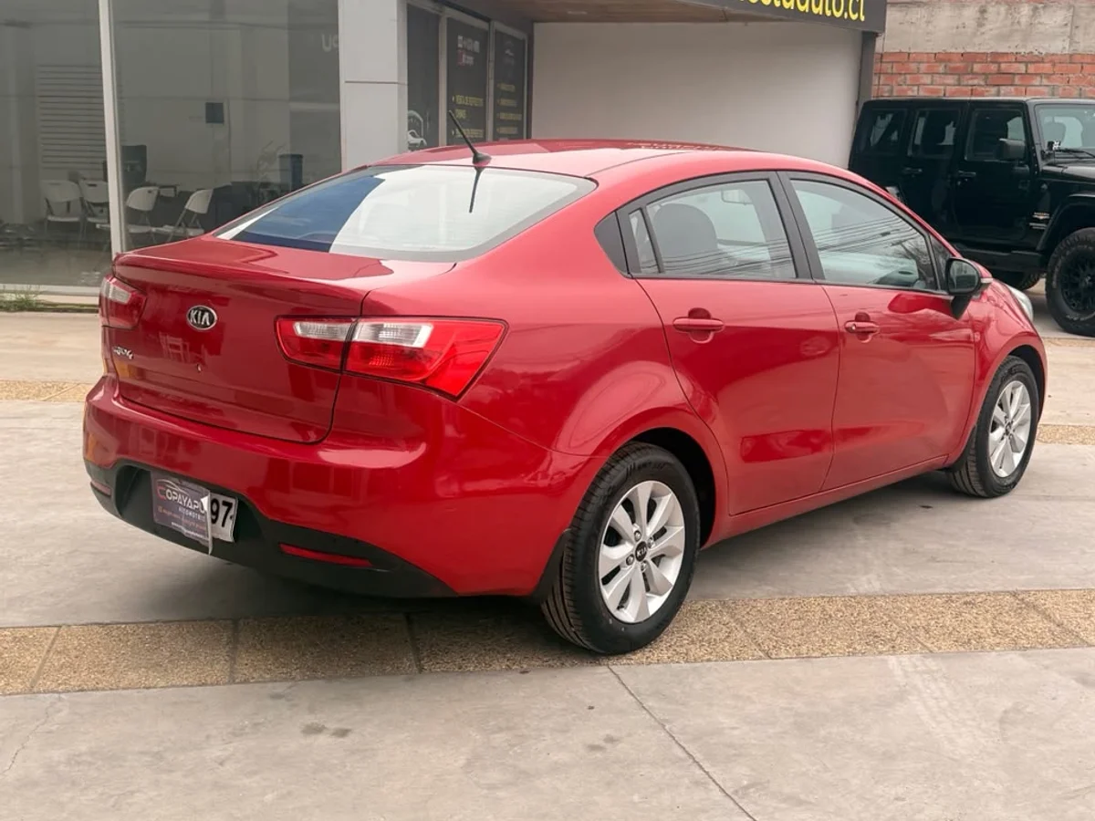 KIA Rio 4 UB EX 1.4 2014 - Miniatura 7