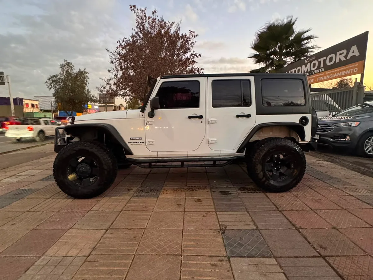 JEEP WRANGLER SPORT 4X4 3.6 AT GLX 2.4 2014
