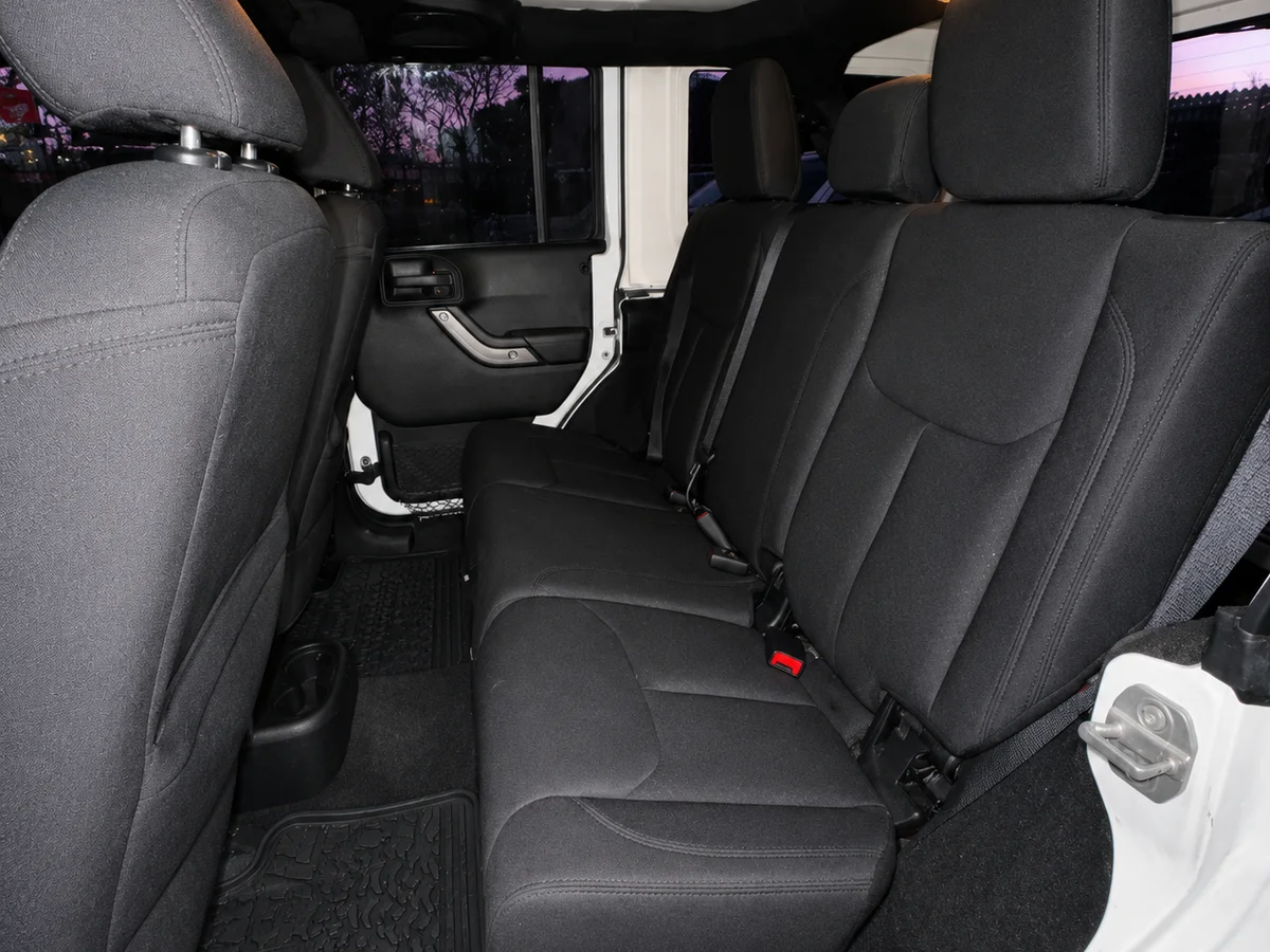 JEEP WRANGLER SPORT 4X4 3.6 AT GLX 2.4 2014 - Miniatura 8