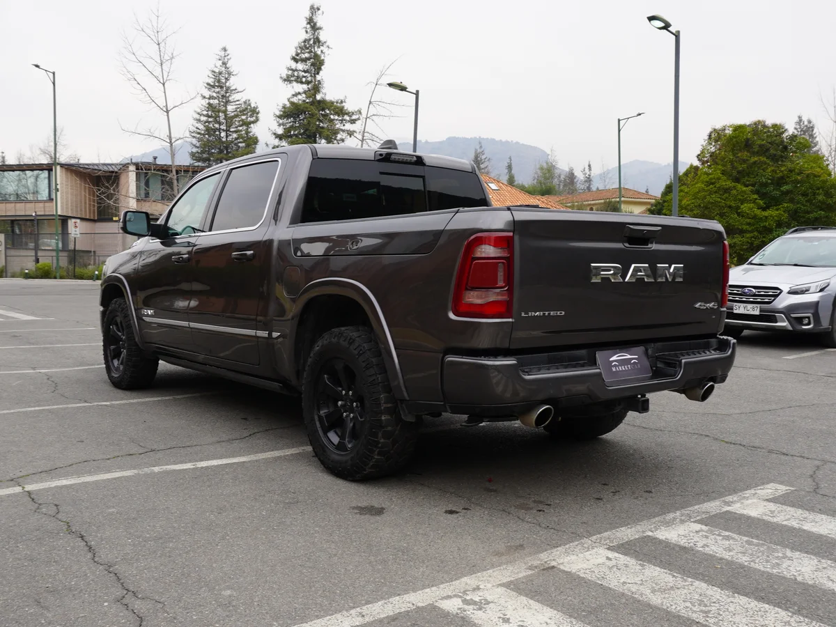 RAM 1500 Limited año 2023 miniatura 7