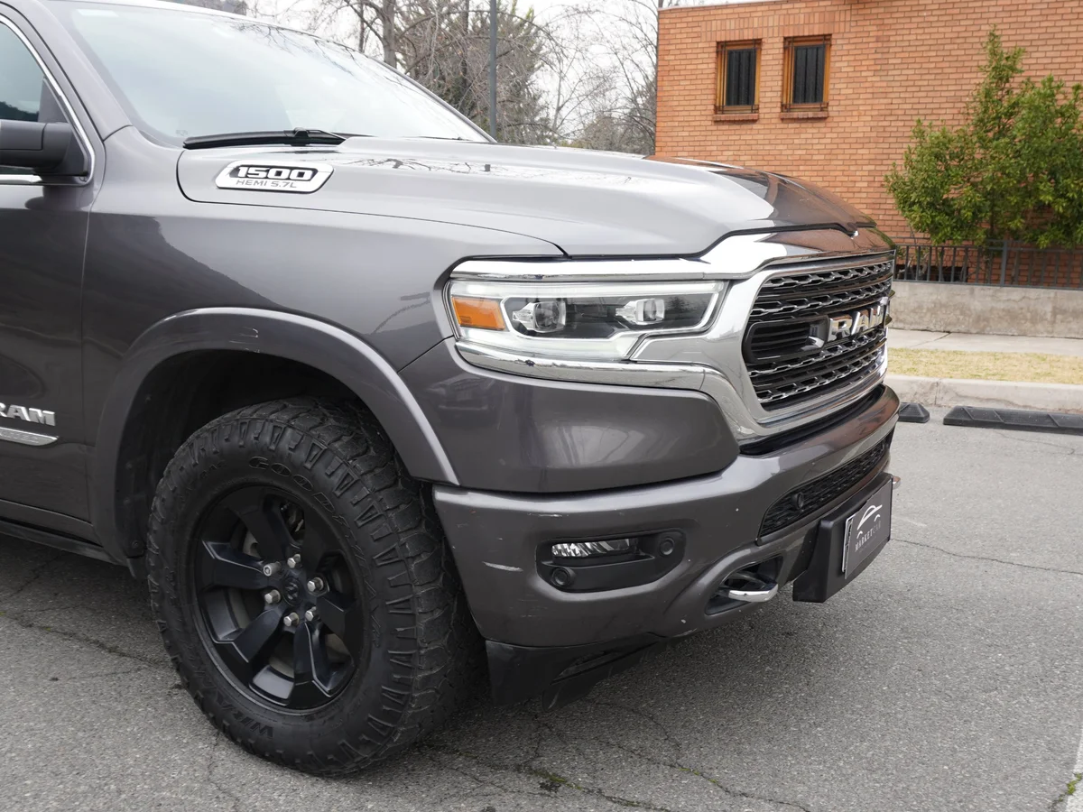 RAM 1500 Limited año 2023 miniatura 11