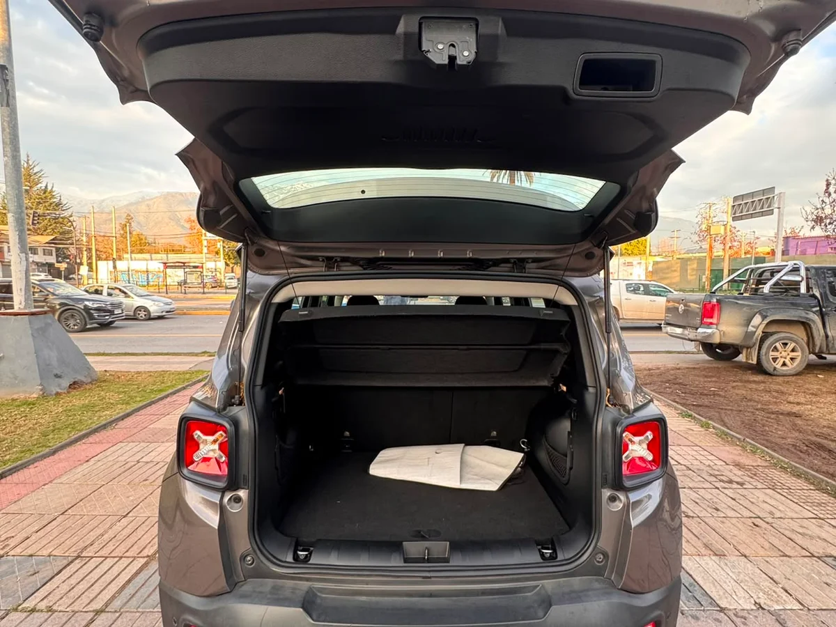JEEP Renegade 1.8 SPORT LX 4X2 RADIO 5 MT 5P 2019 - Miniatura 9