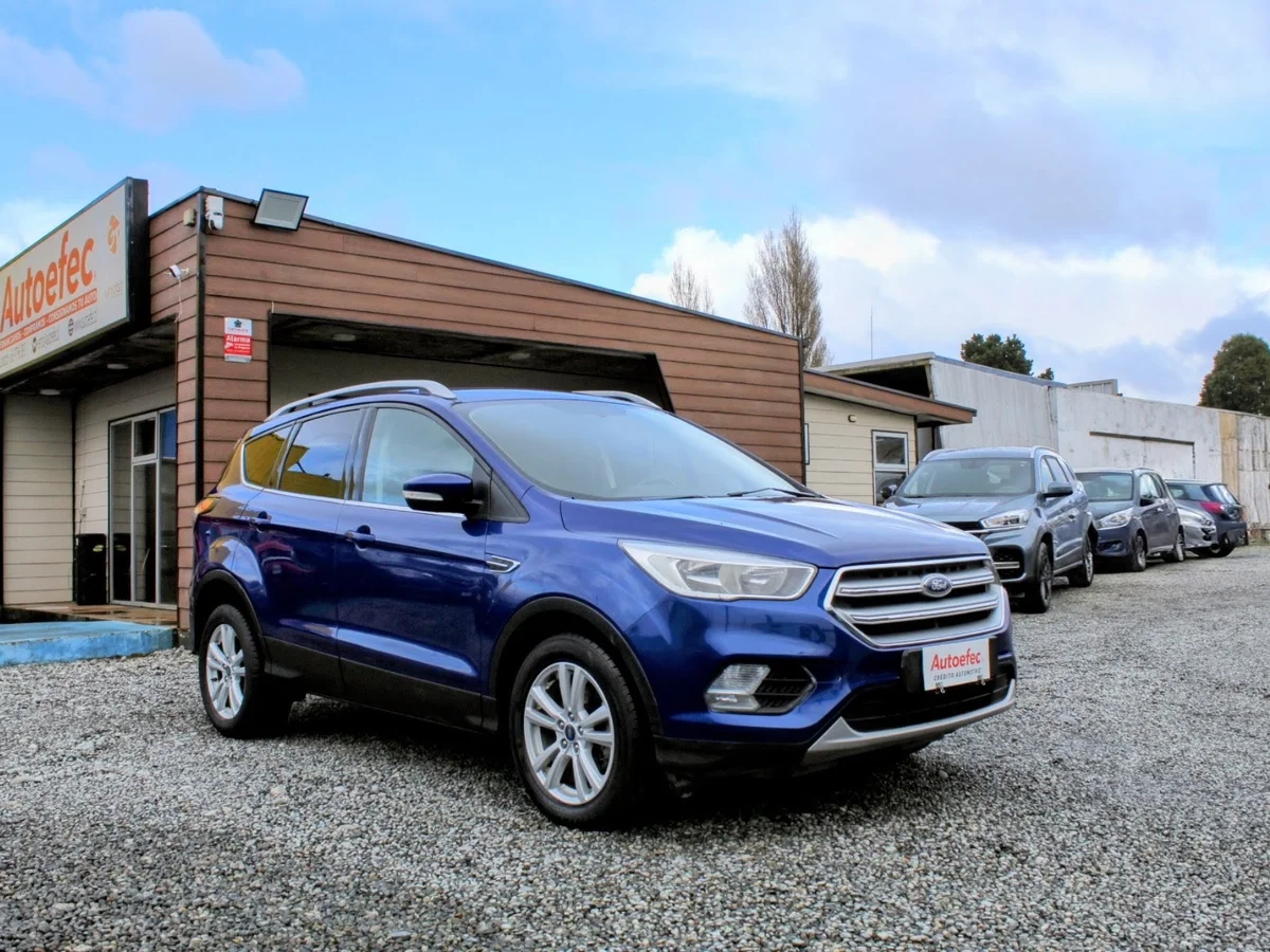 Ford Escape — foto 4 de 13