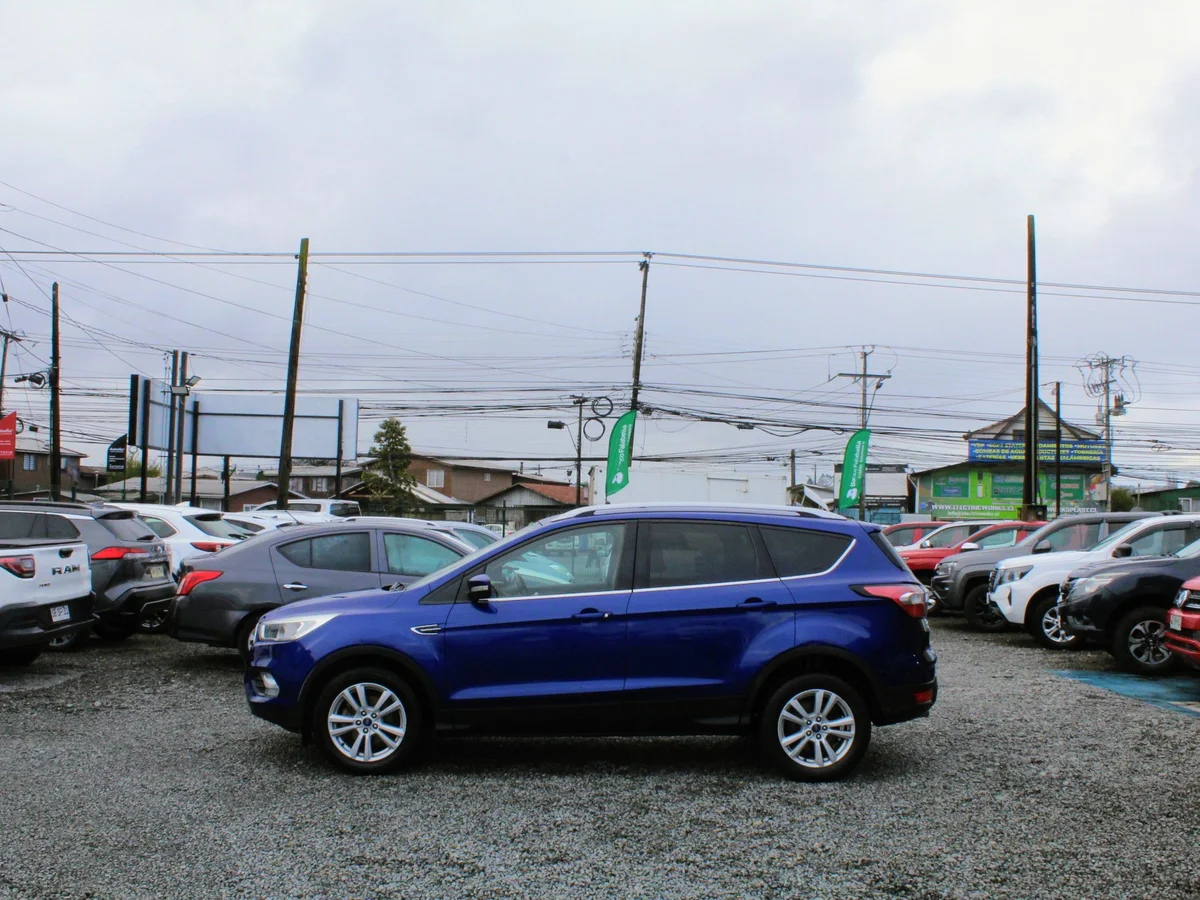 Ford Escape — foto 13 de 13