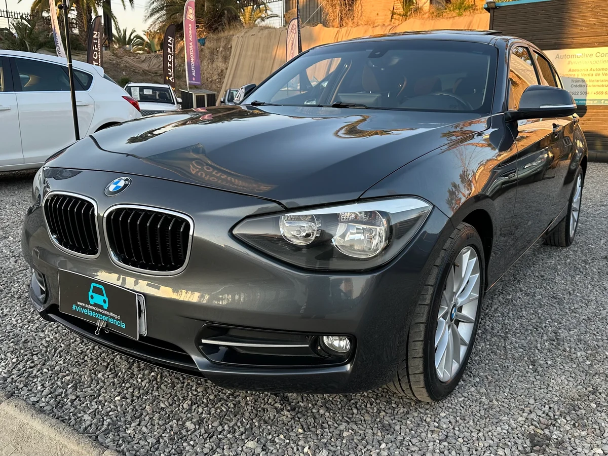 BMW 116I Sport 1.6 AUT SUNROOF 2012 - Miniatura 3