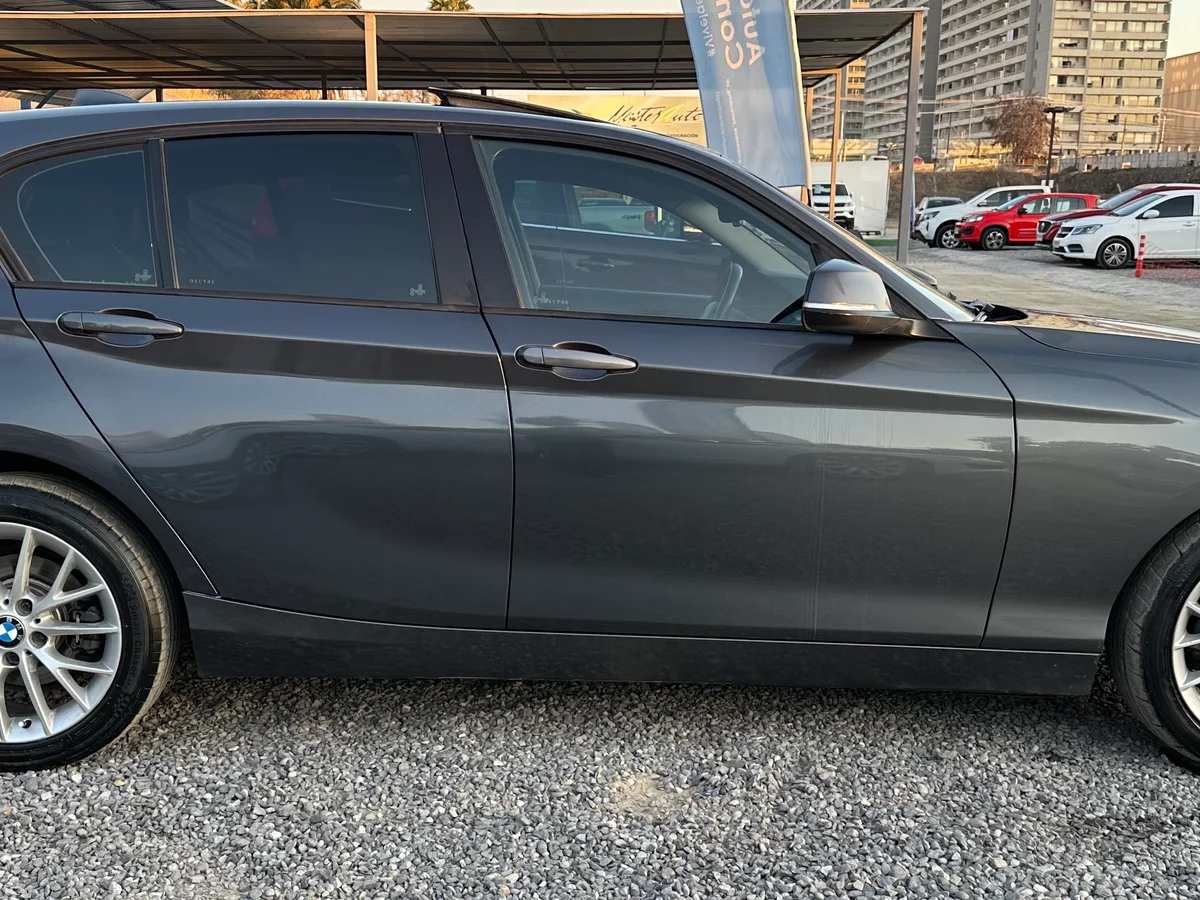 BMW 116I Sport 1.6 AUT SUNROOF 2012 - Miniatura 4
