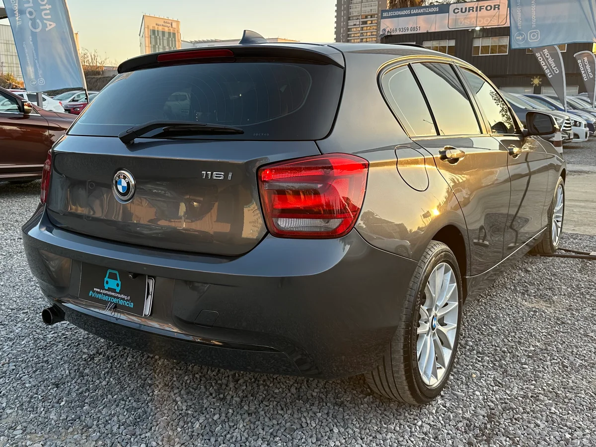 BMW 116I Sport 1.6 AUT SUNROOF 2012 - Miniatura 5