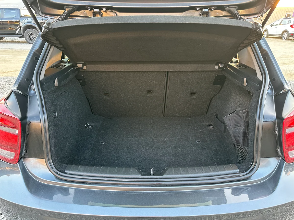 BMW 116I Sport 1.6 AUT SUNROOF 2012 - Miniatura 7
