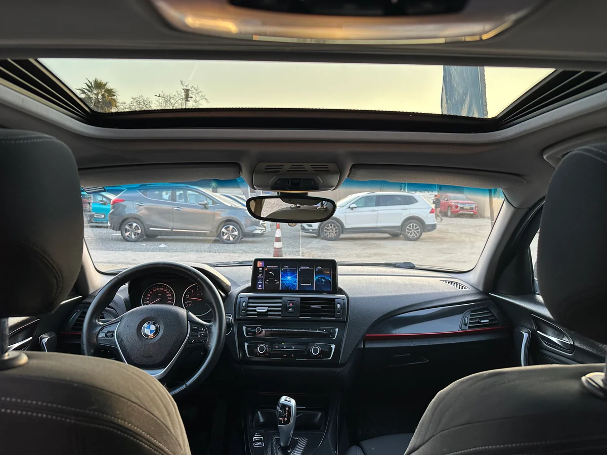 BMW 116I Sport 1.6 AUT SUNROOF 2012 - Miniatura 12