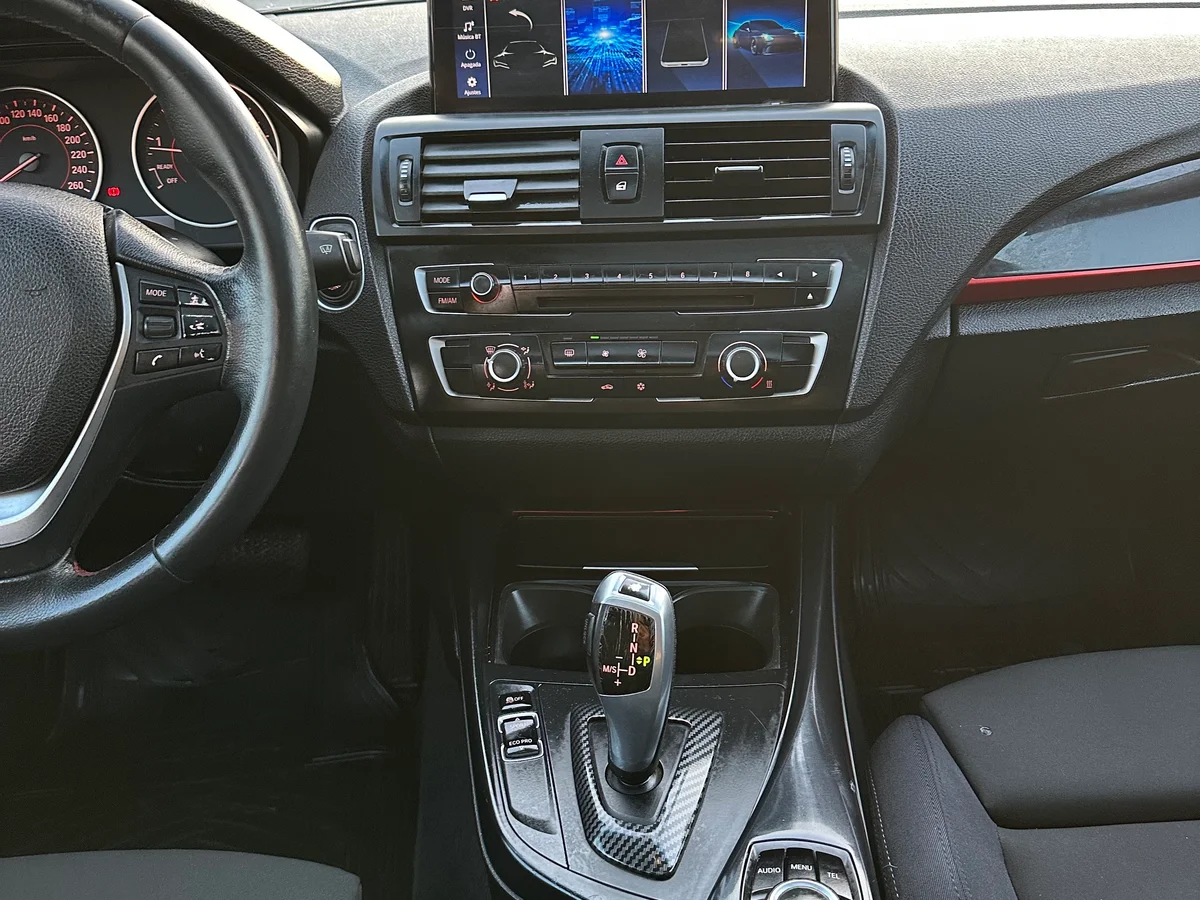 BMW 116I Sport 1.6 AUT SUNROOF 2012 - Miniatura 14
