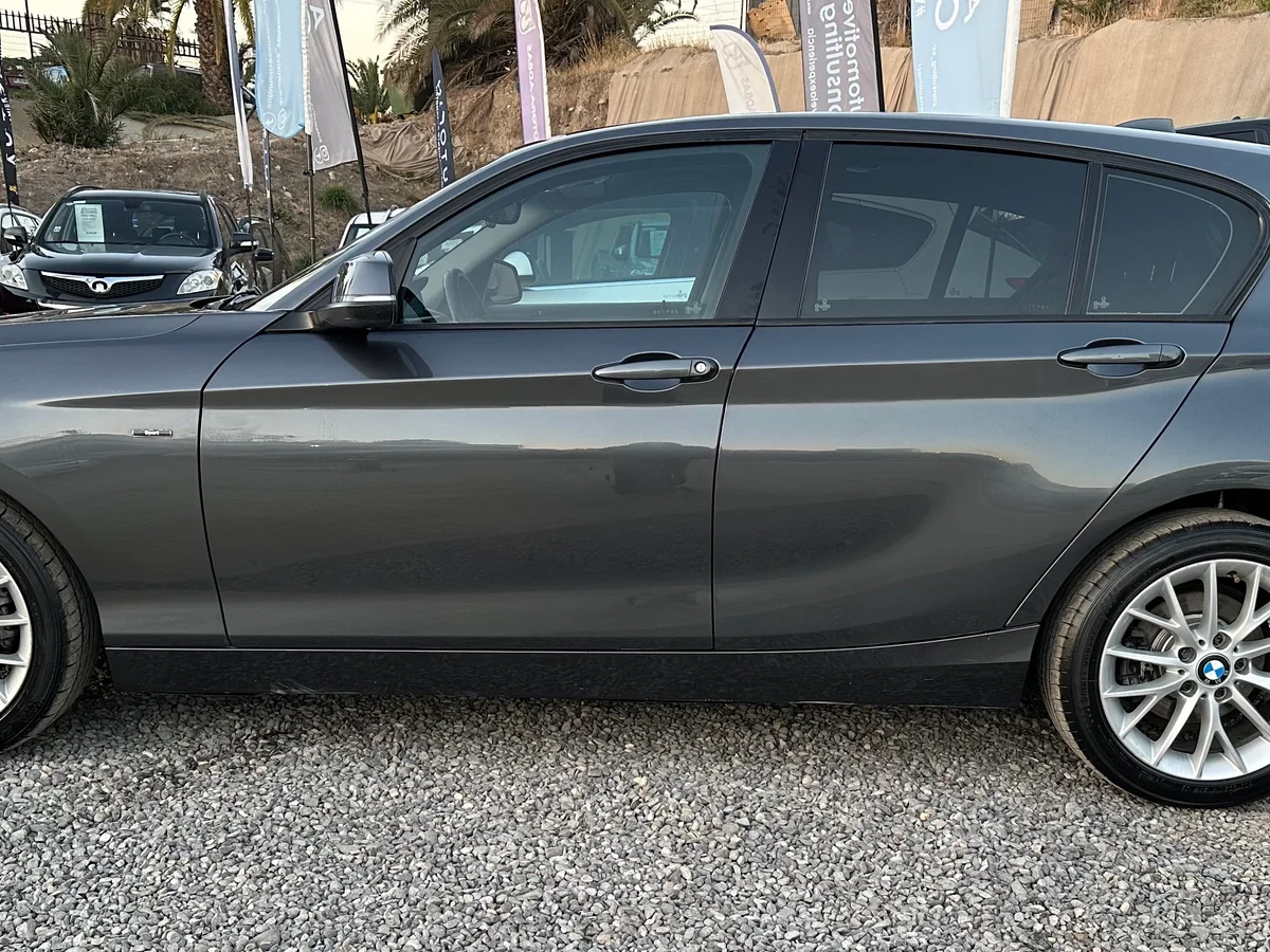 BMW 116I Sport 1.6 AUT SUNROOF 2012 - Miniatura 22
