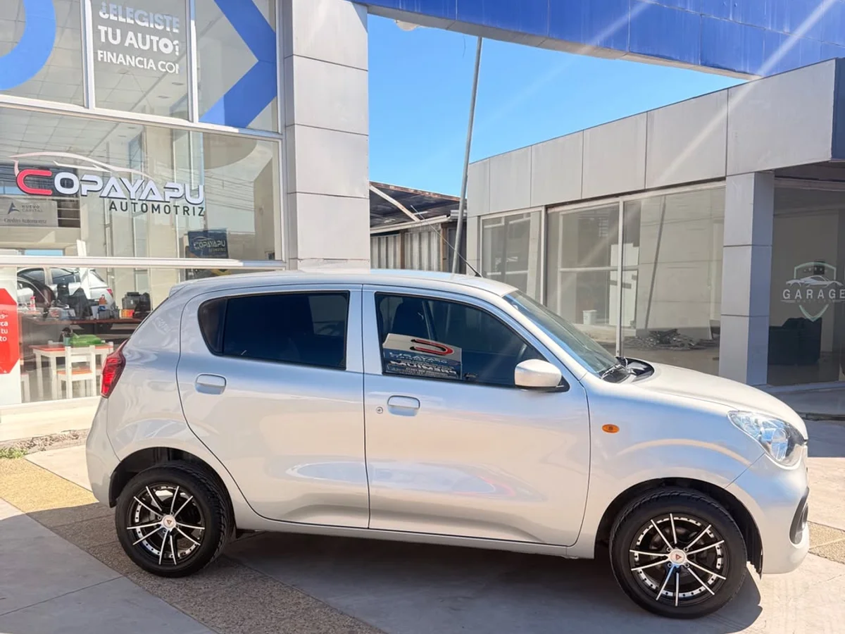 SUZUKI Celerio 1.0 GLX 2024 - Miniatura 4