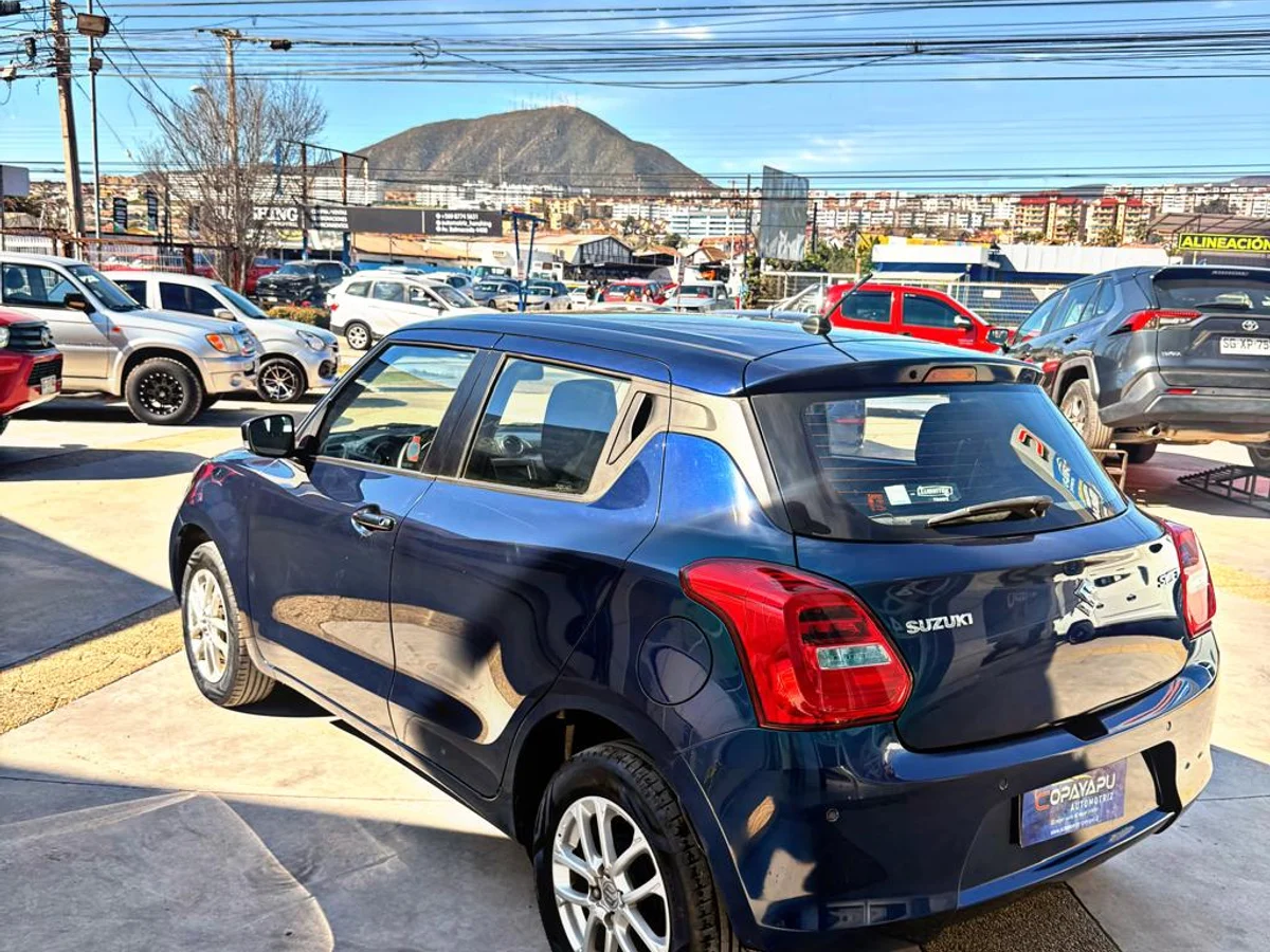 SUZUKI Swift 1.2L 2023 - Miniatura 4