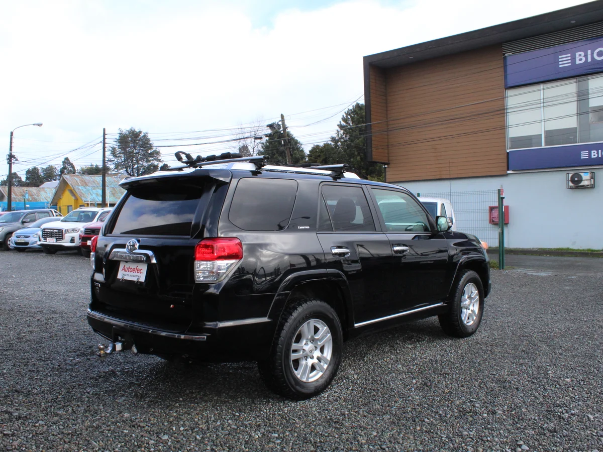 Toyota 4Runner — foto 10 de 14