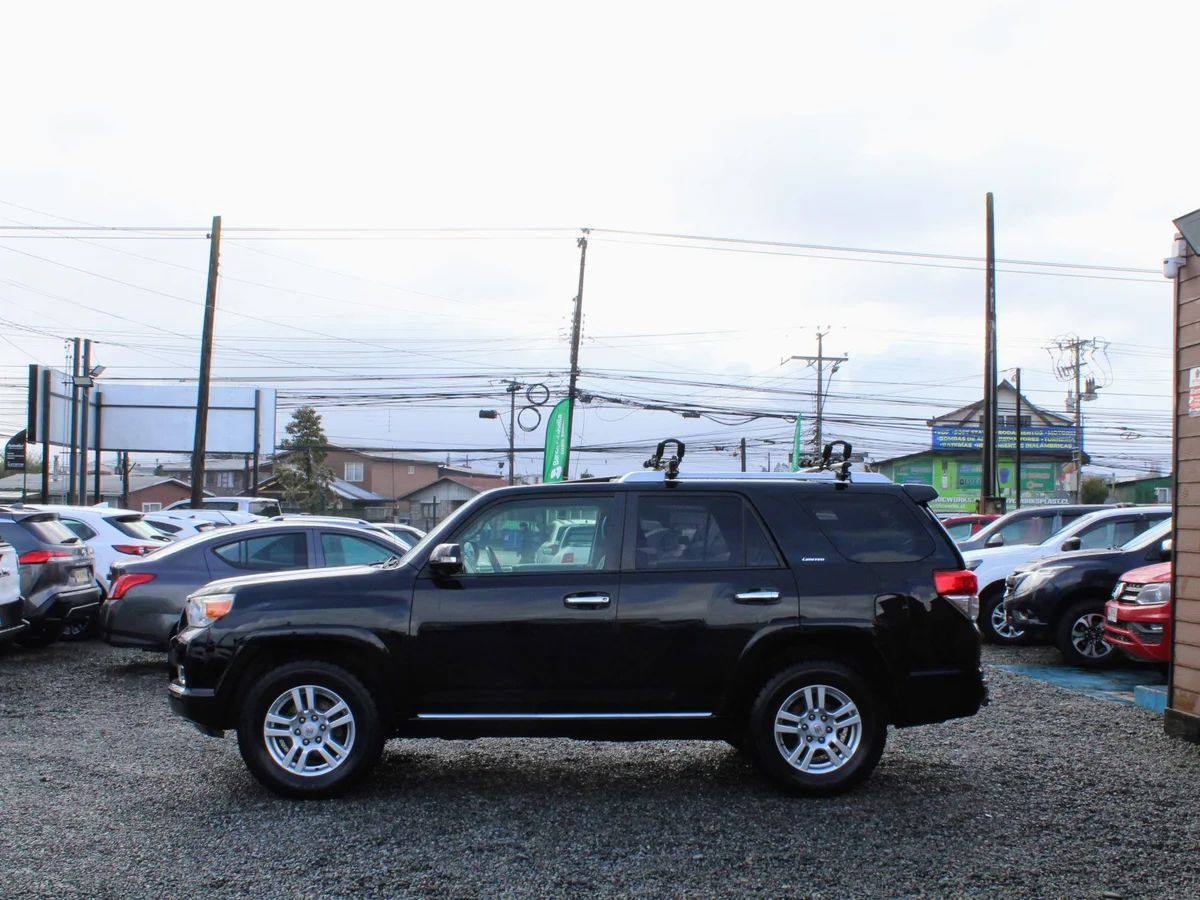 Toyota 4Runner — foto 14 de 14