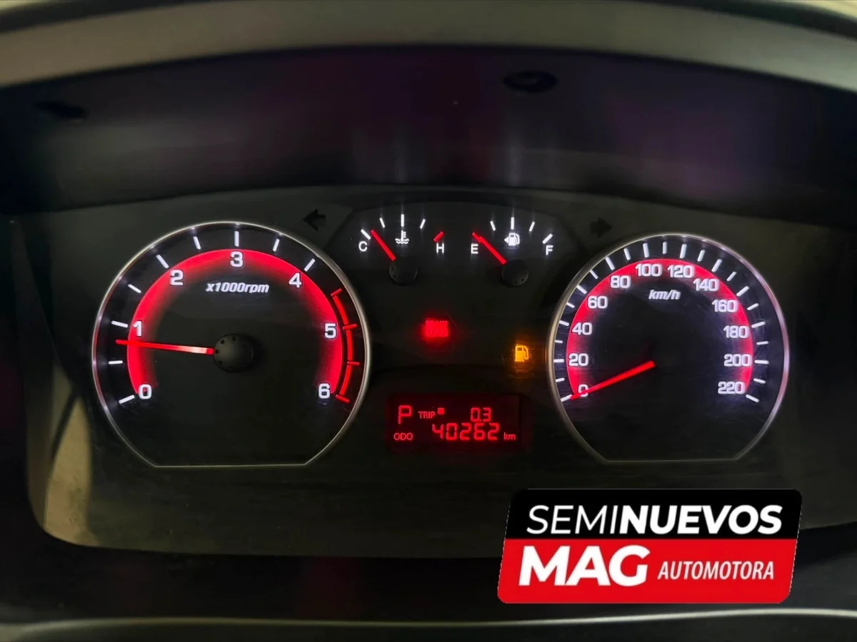 SSANGYONG Korando 2.0 E-XDI 2014 - Miniatura 10