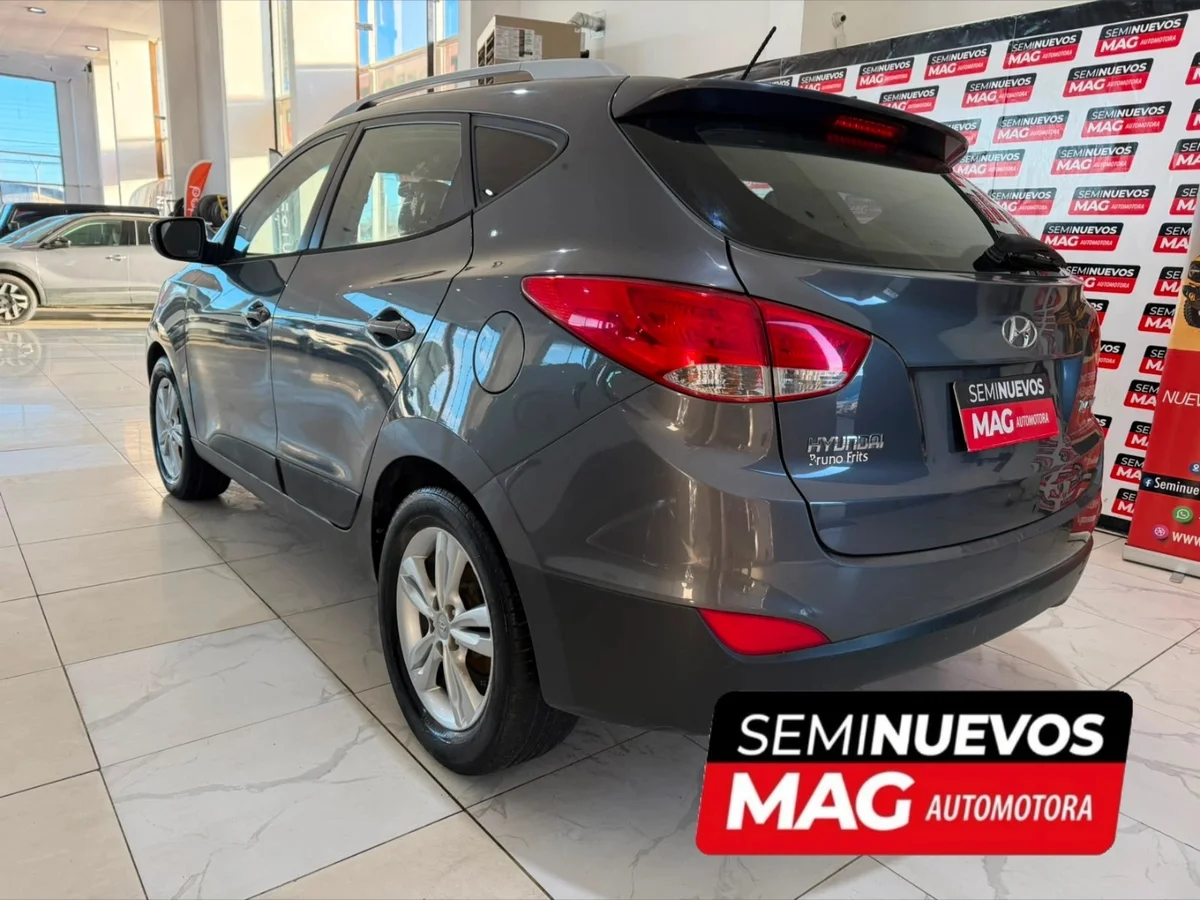 HYUNDAI Tucson GL 2.0 2013