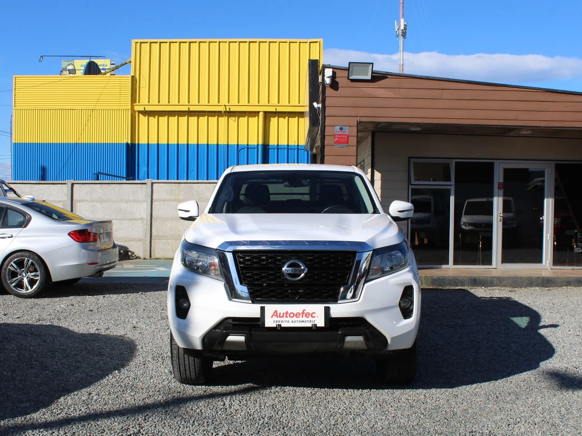 Nissan Navara 2.3D — foto 3 de 14