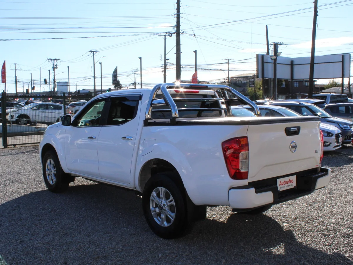 Nissan Navara 2.3D — foto 13 de 14