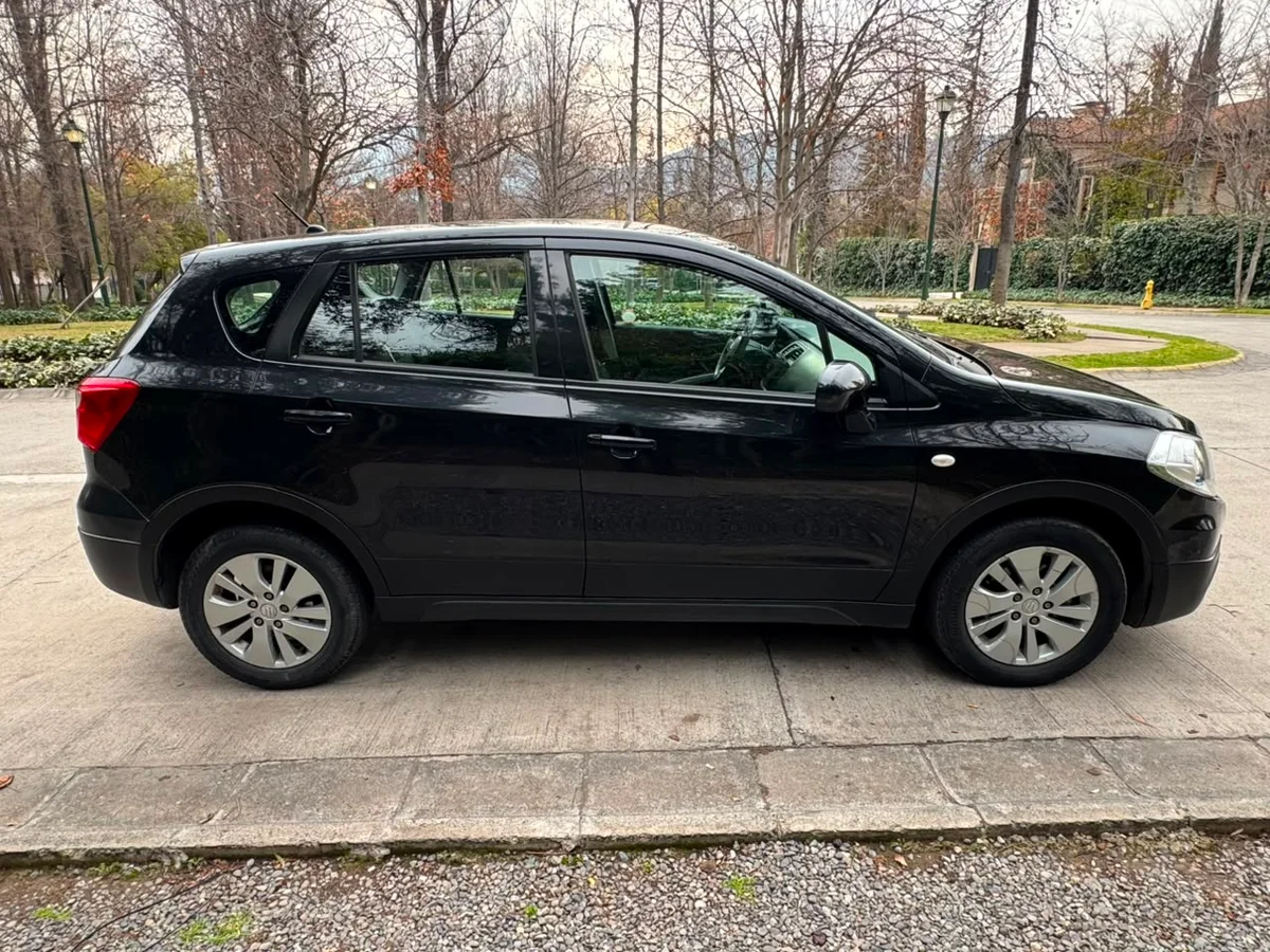 SUZUKI S CROSS 1.6L AUT GL HB AÑO 2016 - Miniatura 15