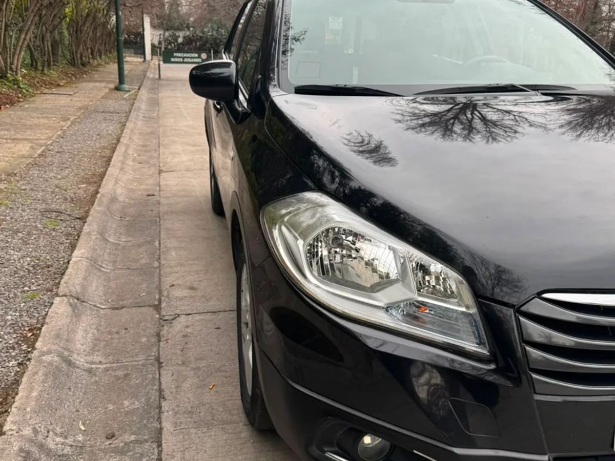 SUZUKI S CROSS 1.6L AUT GL HB AÑO 2016 - Miniatura 17