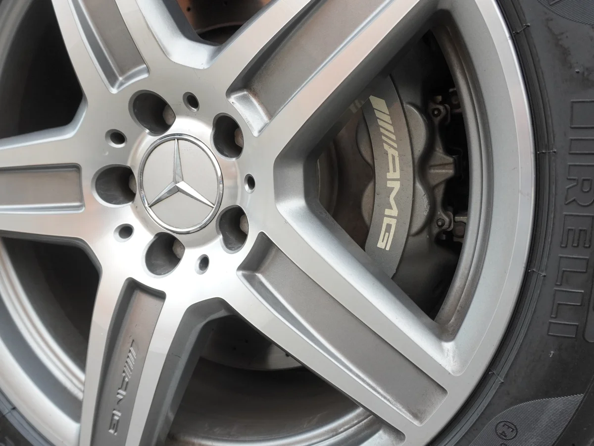 Mercedes Benz E 63 AMG Año 2011 miniatura 23