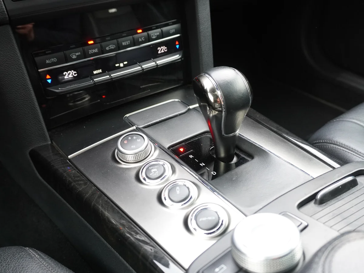 Mercedes Benz E 63 AMG Año 2011 miniatura 32