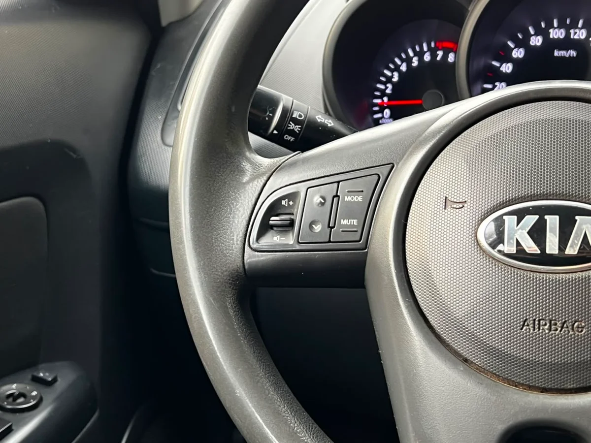 KIA Soul LX 1.6 2014 - Miniatura 9