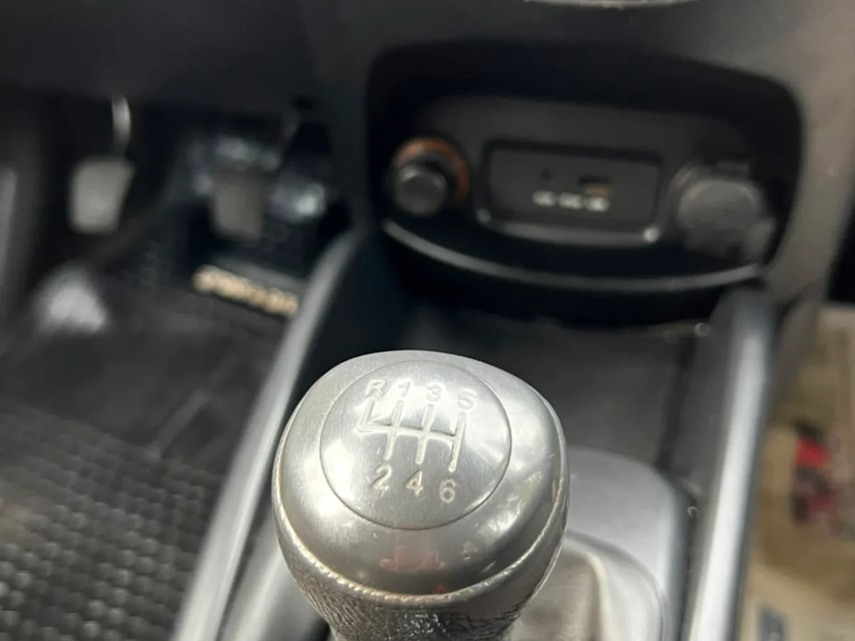 KIA Soul LX 1.6 2014 - Miniatura 13