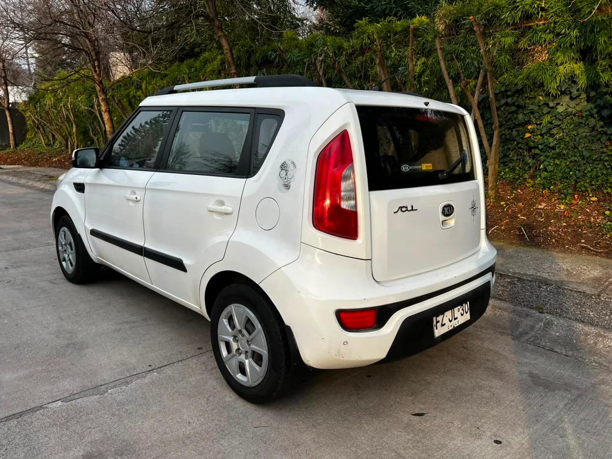 KIA Soul LX 1.6 2014 - Miniatura 17