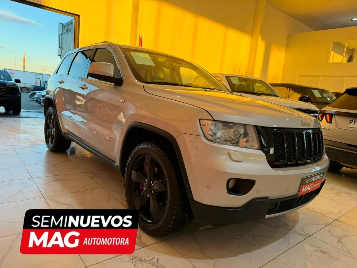 JEEP GRAND CHEROKEE OVERLAND 5.7 2012