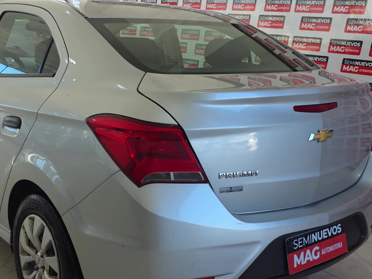 Chevrolet Prisma — foto 11 de 11