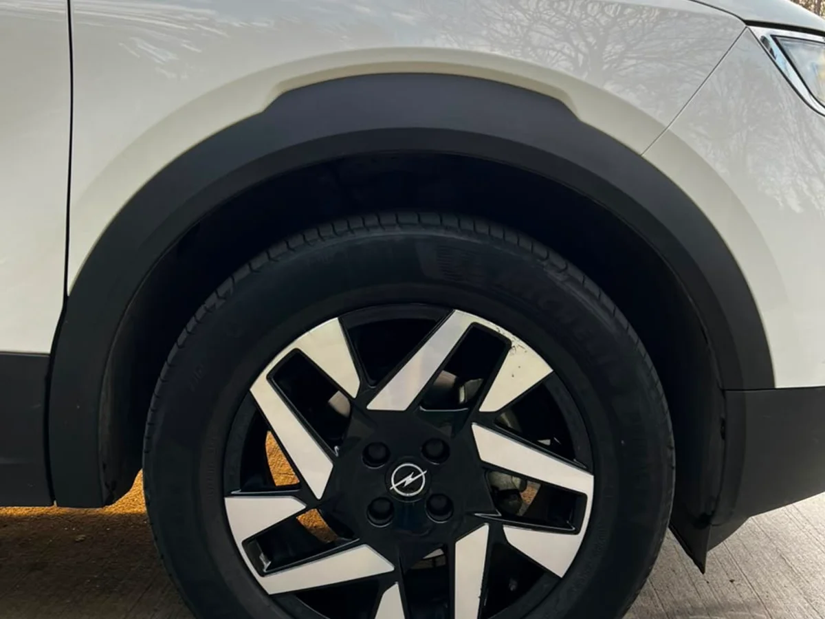 OPEL Mokka 1.2T Elegance AT8 año 2024 - Miniatura 9