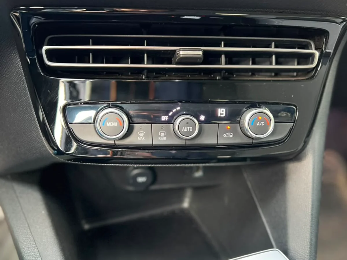 OPEL Mokka 1.2T Elegance AT8 año 2024 - Miniatura 15