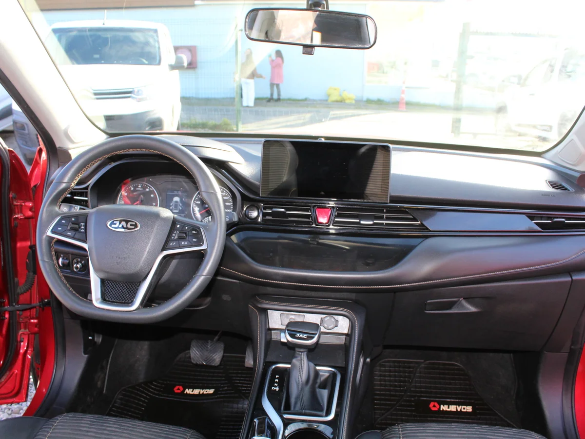JAC Js4 — foto 8 de 13