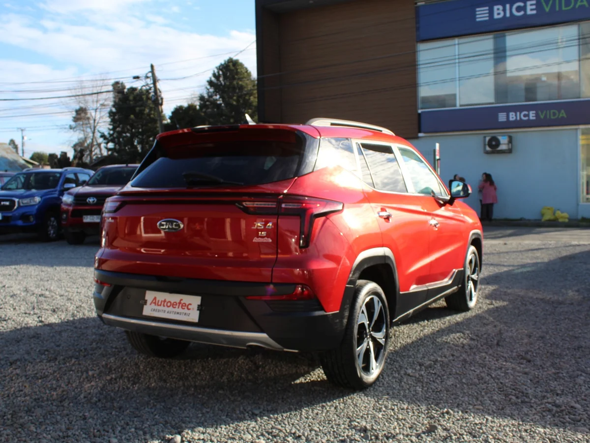 JAC Js4 — foto 9 de 13