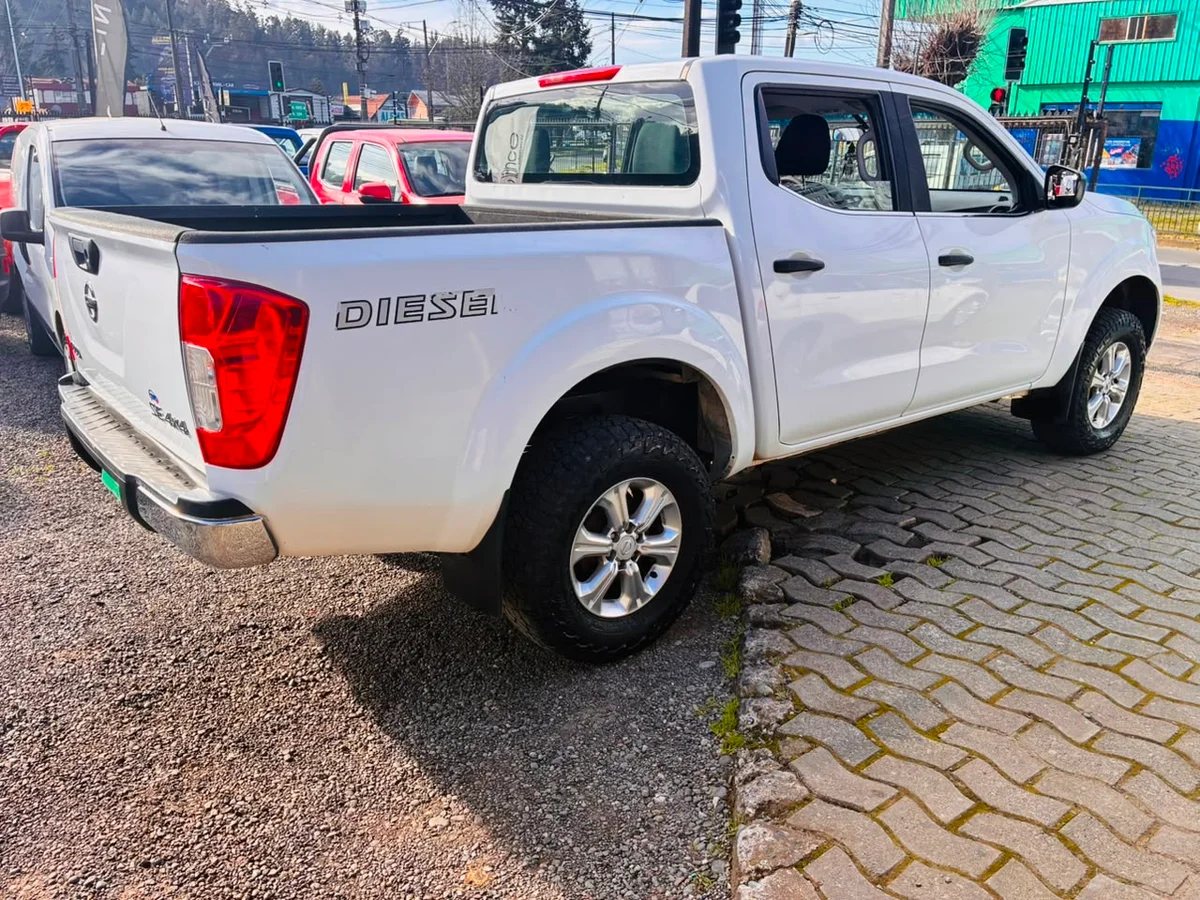 NISSAN Np300 2.3 S DIESEL 4WD CAB. SIM. MT 2P 2018 - Miniatura 12